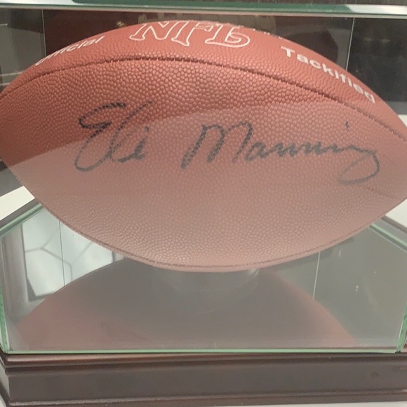 eli manning signed football